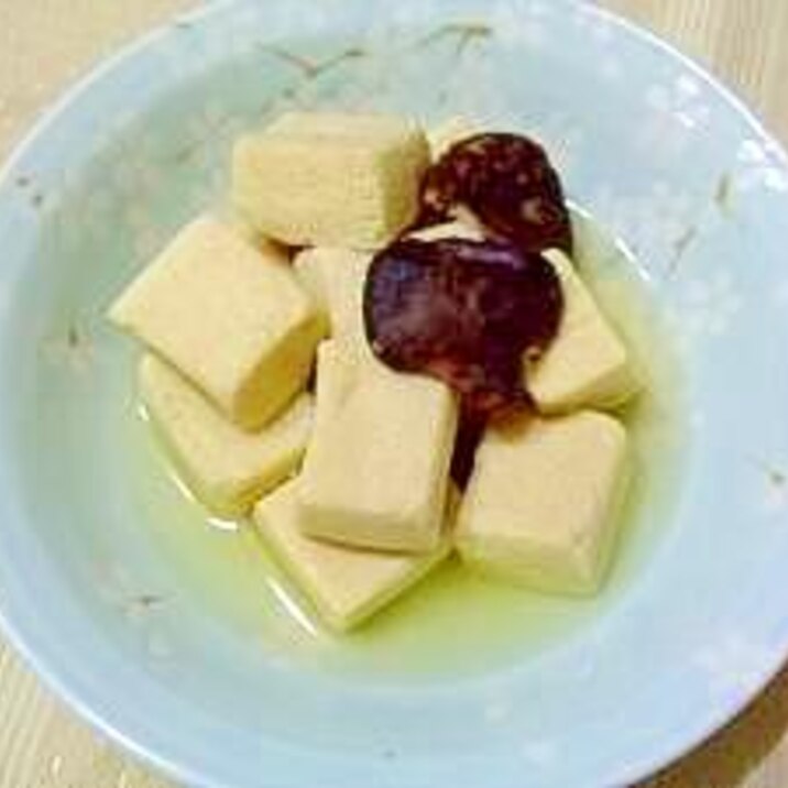 干ししいたけのお出汁が美味しい高野豆腐